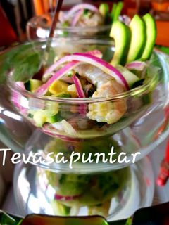 Una foto de Ceviche de langostinos 🦐🌶🦐 🌶