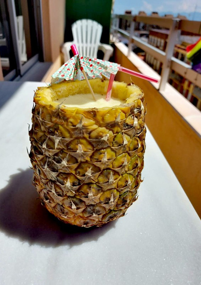 Una foto de Cóctel Piña colada🍍🥥