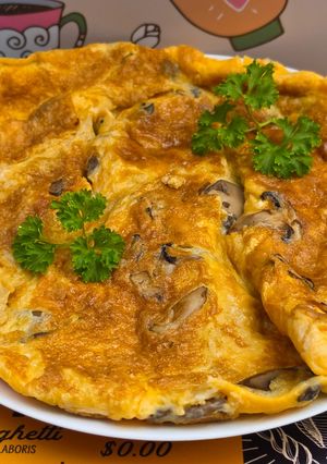 Gombás-sajtos omlett recept fotója