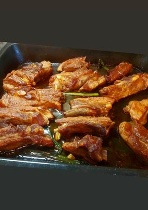 Tepsiben Sült oldalas recept fotója