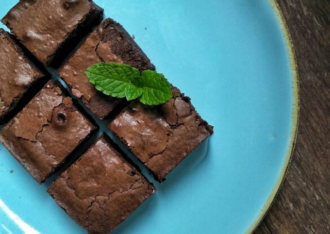 Brownies Shiny dengan Food processor