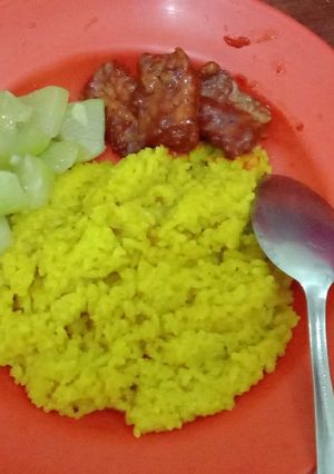 Foto resep Nasi kuning rice cooker
