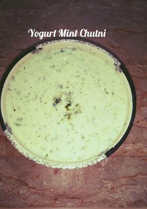 A picture of Yogurt Mint Chutni.