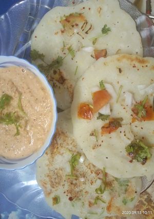 A picture of Sooji  Uttapam.