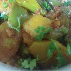 A picture of Aloo & Shimla Mirch.