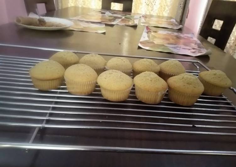 Steps to Prepare Speedy Vanilla cupcakes