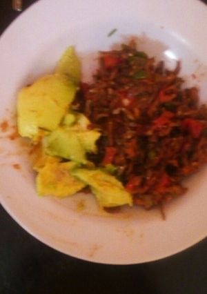 A picture of Ovacado and fried omena#marathonrecipe.