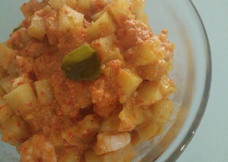 Resep Balado kentang udang gampang bangettt :), Enak Banget