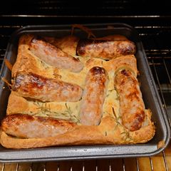 A picture of Toad in the hole.