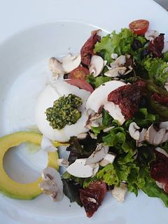 Una foto de Ensalada Florentina