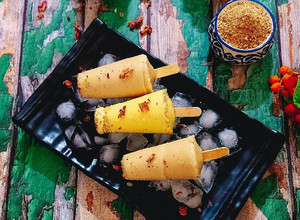 A picture of Kesari Thandai Kulfis.