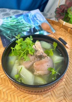 Hình của món Canh Đu Đủ Xanh Hầm Giò Heo.