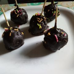 A picture of Cake pops.