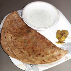 A picture of Qeema Paratha..