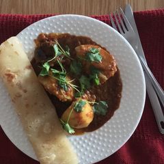 A picture of Traditional lamb curry.