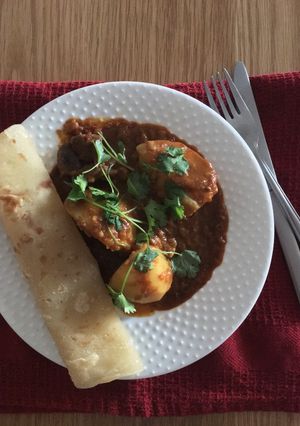 A picture of Traditional lamb curry.