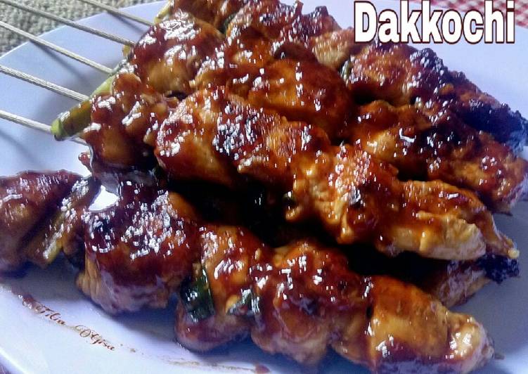 DAKKOCHI, Sate Ayam ala Korea "Versi Halal"