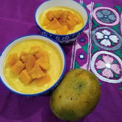 A picture of Mango Yogurt.