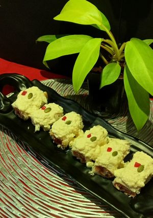 A picture of Sweet Bread Roll With Instant Condensed Milk Rabdi.