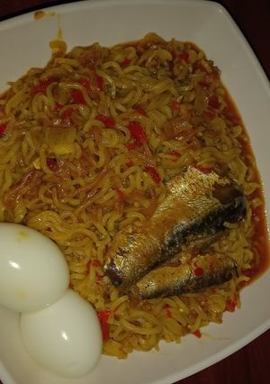 Noddle mai kwai da cyden ainihin hoton girkin