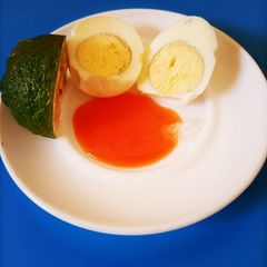 A picture of Boiled eggs.