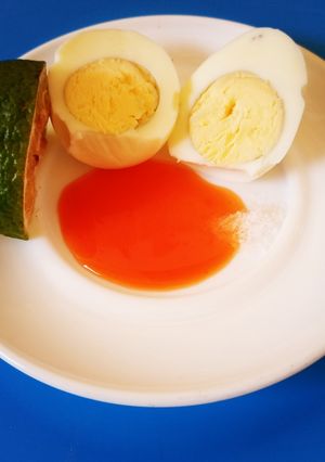 A picture of Boiled eggs.