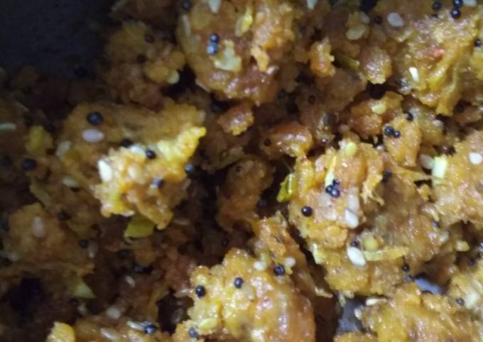 Steps to Make Gordon Ramsay Dudhi Na Muthiya / Lauki ke Muthiya