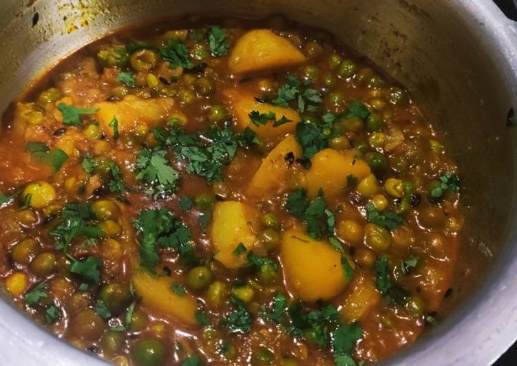 Recipe of Quick Aloo matar ki sabzi