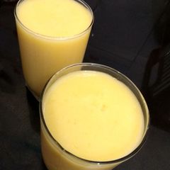 A picture of Mango yogurt shake.