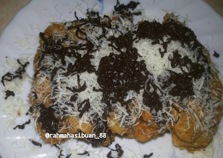 Cara Gampang Membuat Pisang Goreng Keju Coklat (Pisjuklat), Enak