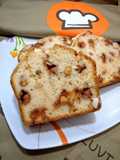 Budín con garrapiñadas en su interior. Vegano