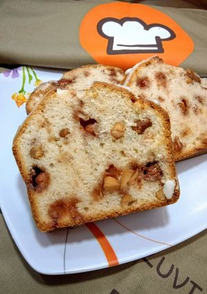 Una foto de Budín con garrapiñadas en su interior. Vegano