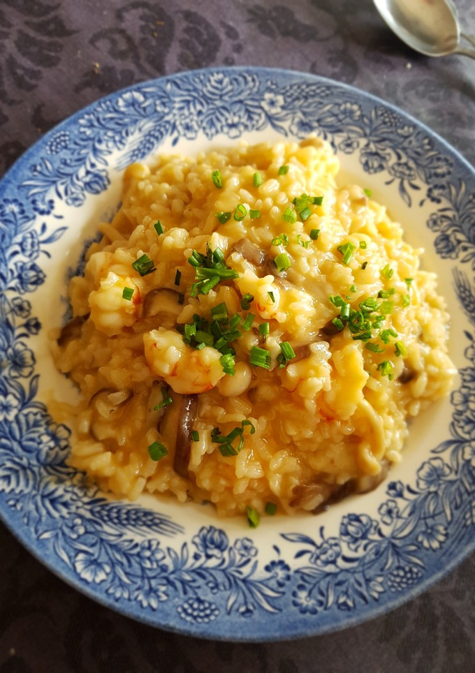 Una foto de Risotto de gambas y setas