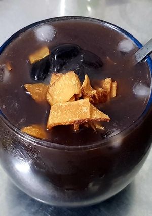 Hình của món Chè đậu đen.