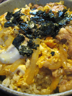 A picture of Delicious and Easy Oyakodon with Mentsuyu!.