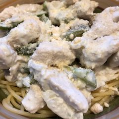 A picture of Creamy Garlic Chicken with 🐔Spaghetti 🍝.