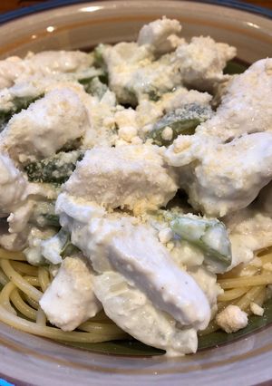 A picture of Creamy Garlic Chicken with 🐔Spaghetti 🍝.
