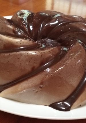 Una foto de Gelatina Chocolatada 😋🥛🍫