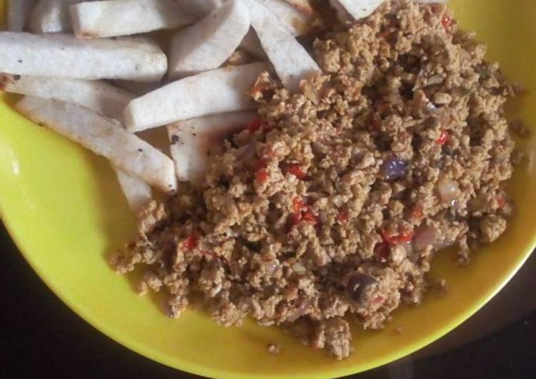 Recipe of Speedy Yam with scrambled eggs