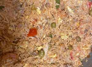 Una foto de Arroz salteado cubano