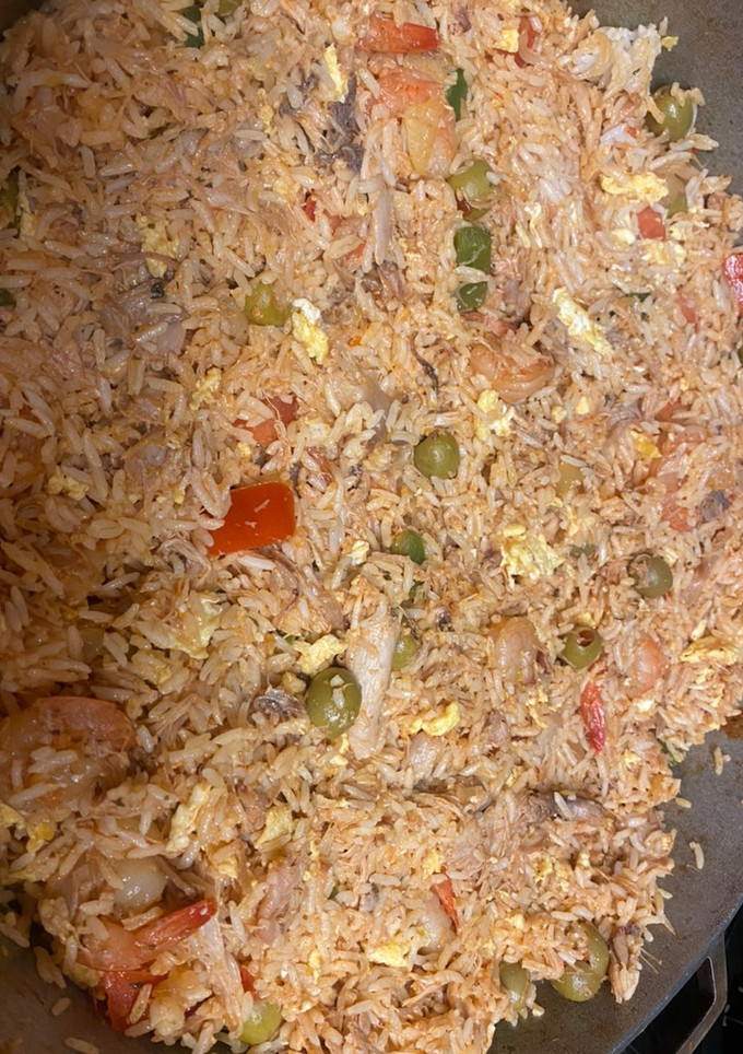 Una foto de Arroz salteado cubano