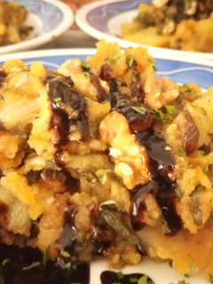 Una foto de Acelgas con Patatas rehogadas con Salsa de Soja y Ponzu más nueces
