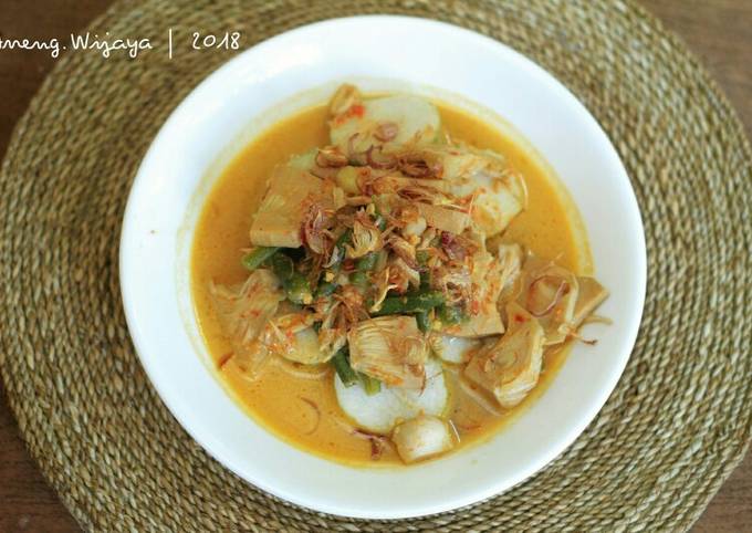 Resep 7. Lontong Sayur (gulai nangka) #seninSemangat Anti Gagal