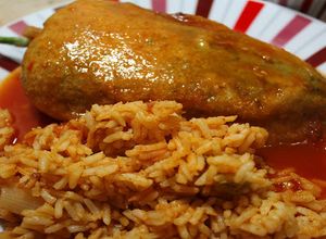Una foto de Chile relleno de marlín