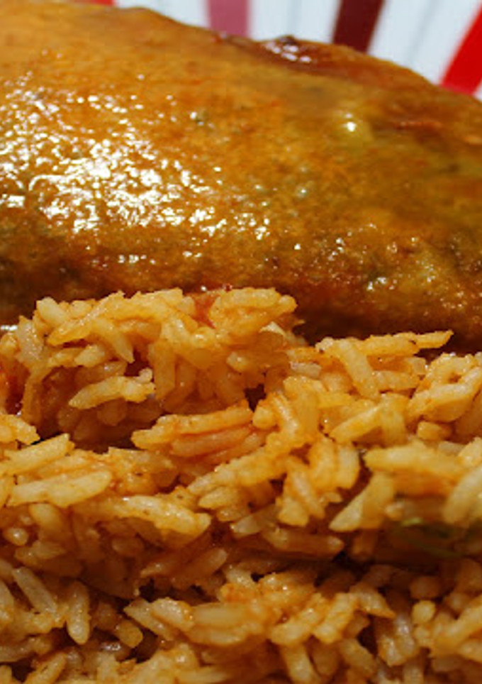 Una foto de Chile relleno de marlín