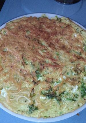 Una foto de Tortilla de fideos