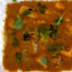 A picture of Dum paneer.
