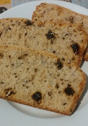 Una foto de Pan de nuez y ciruelas pasas