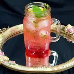 Rose mojito A picture of Rose mojito.