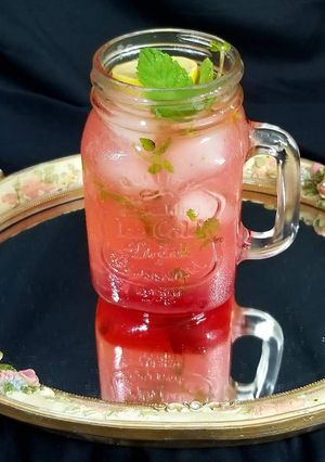 A picture of Rose mojito.
